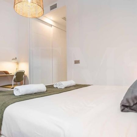 Fresh & Stylish Apartment With Parking By Rems Málaga Kültér fotó