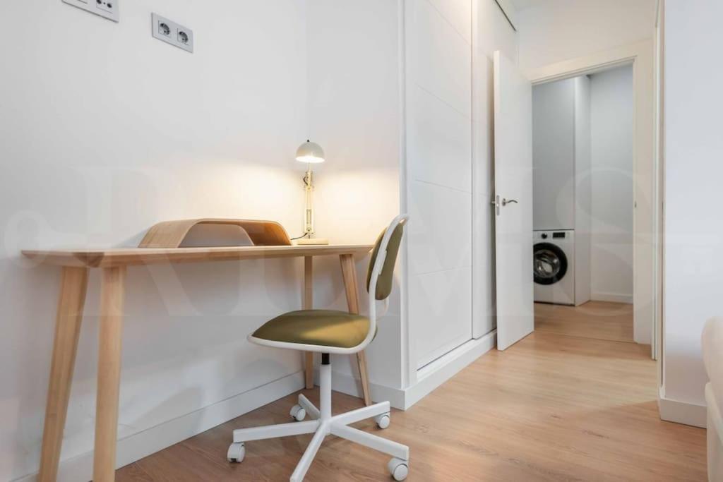 Fresh & Stylish Apartment With Parking By Rems Málaga Kültér fotó