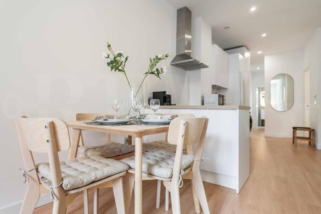 Fresh & Stylish Apartment With Parking By Rems Málaga Kültér fotó